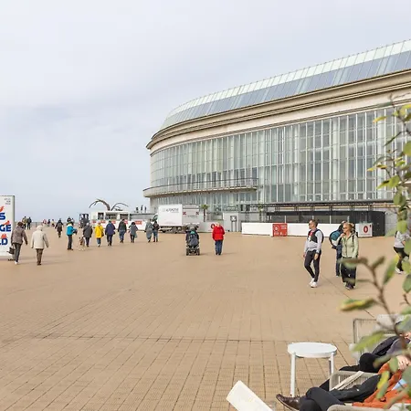 Miramar - Garage Available 公寓 奥斯滕德