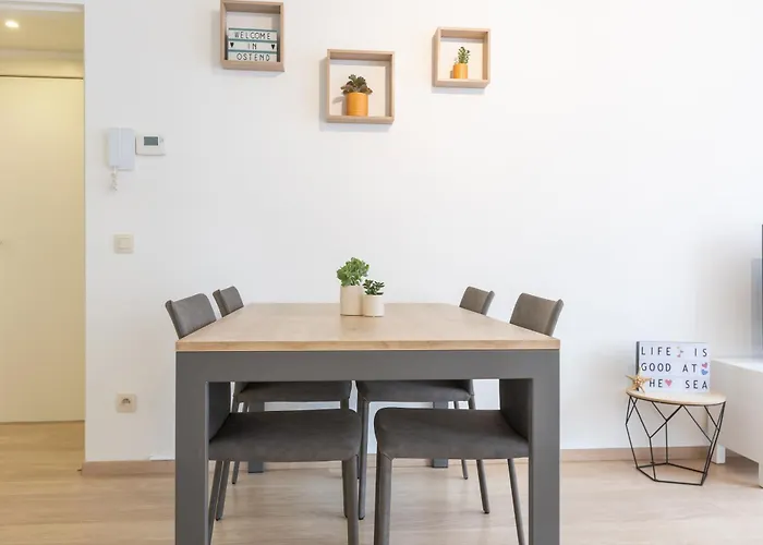 Miramar - Garage Available Apartment