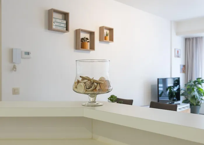 Miramar - Garage Available Apartment